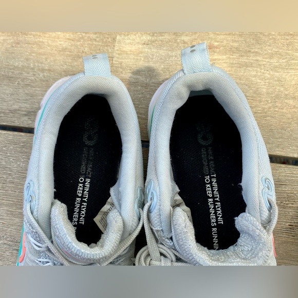 Nike React Infinity Flyknit 2 Sneakers Women’s - Picture 9 of 9